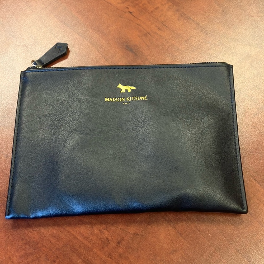 COPY - MAISON KITSUNE Black Leather Pouch